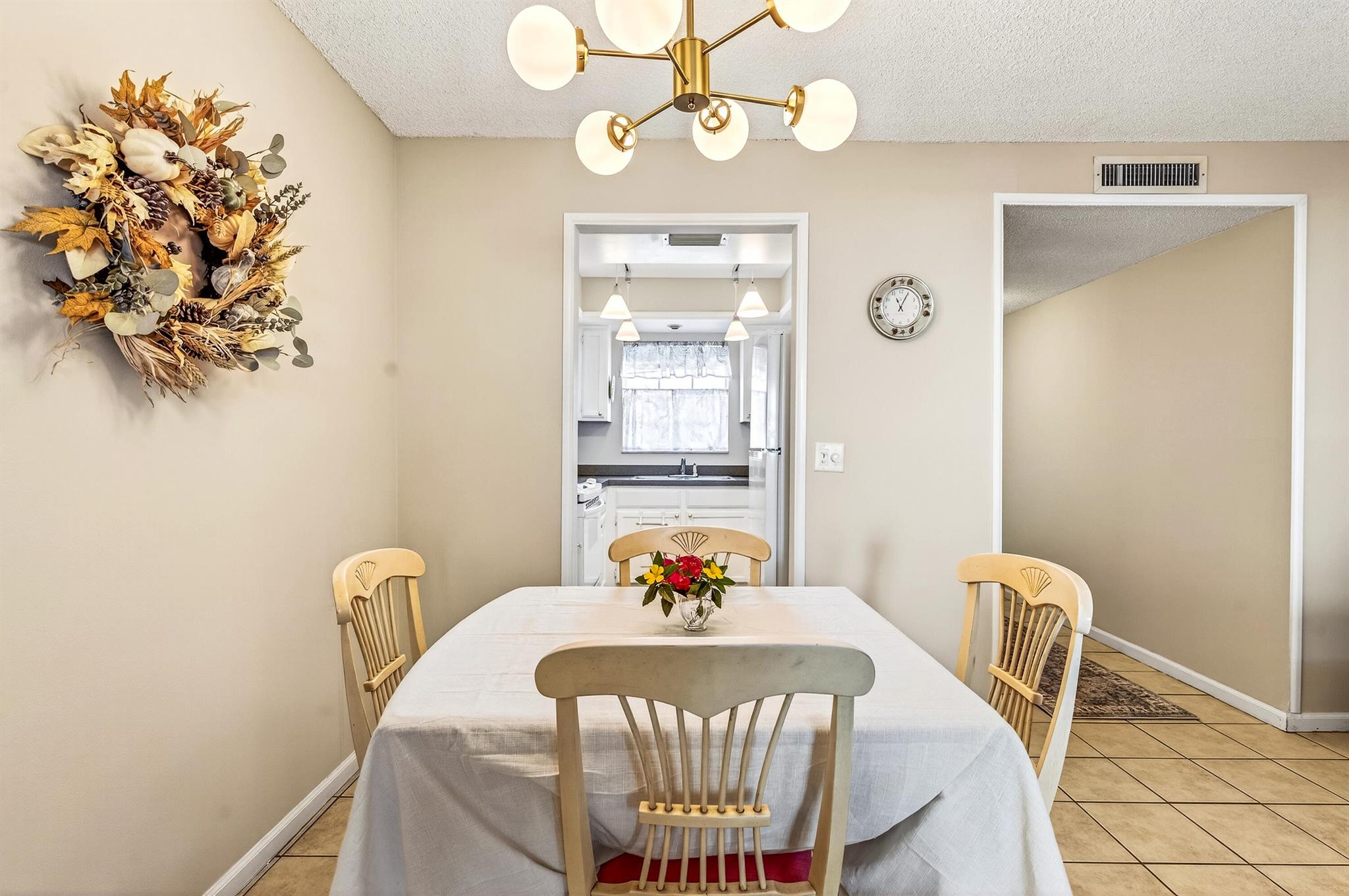 PINETREE VILLAGE - Residential