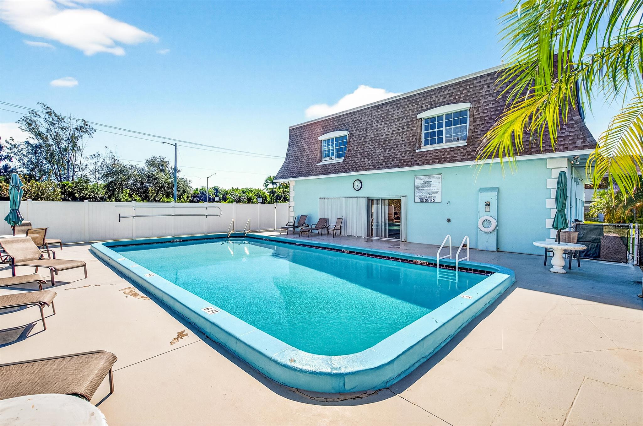 PINETREE VILLAGE - Residential