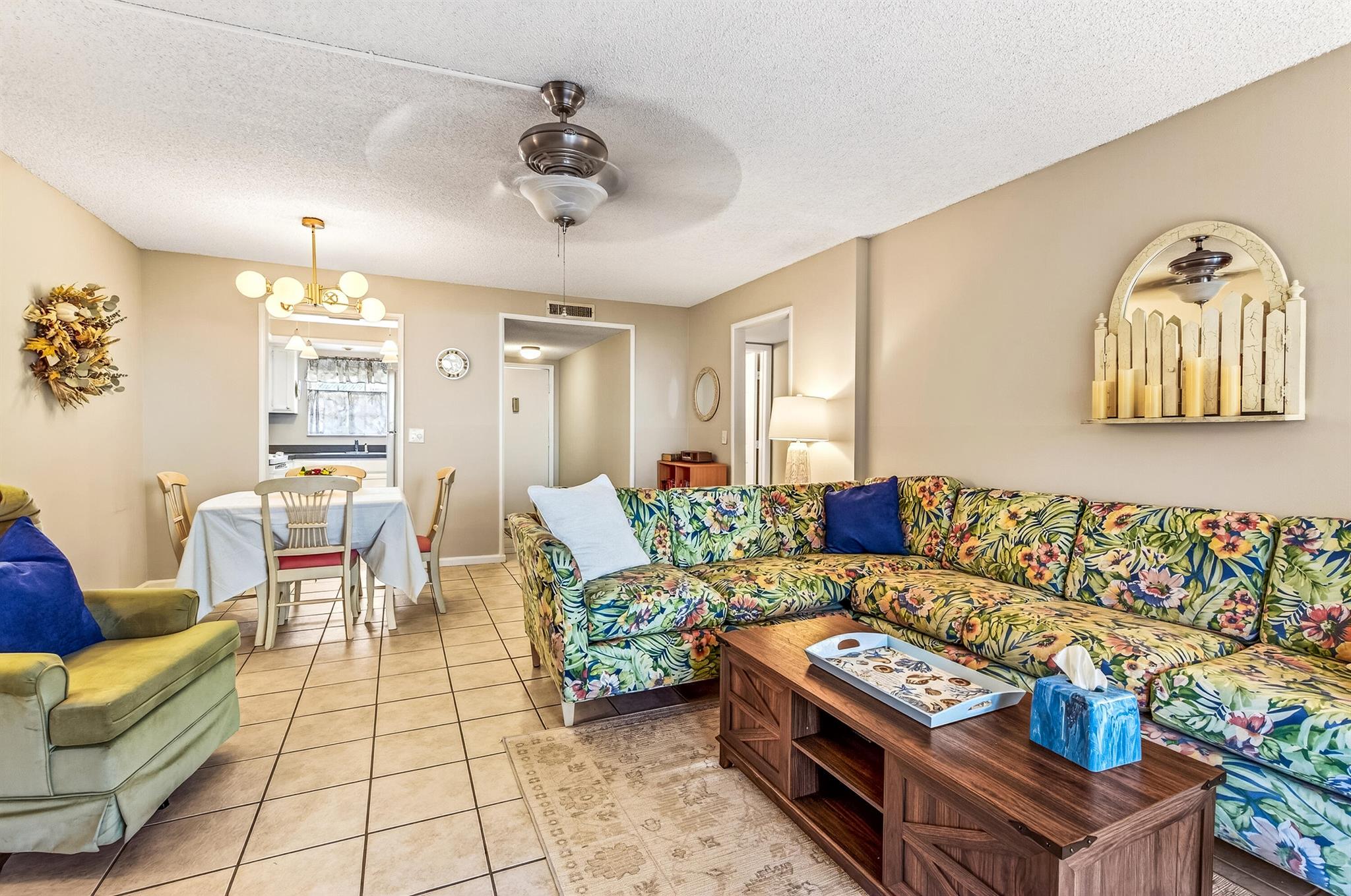 PINETREE VILLAGE - Residential