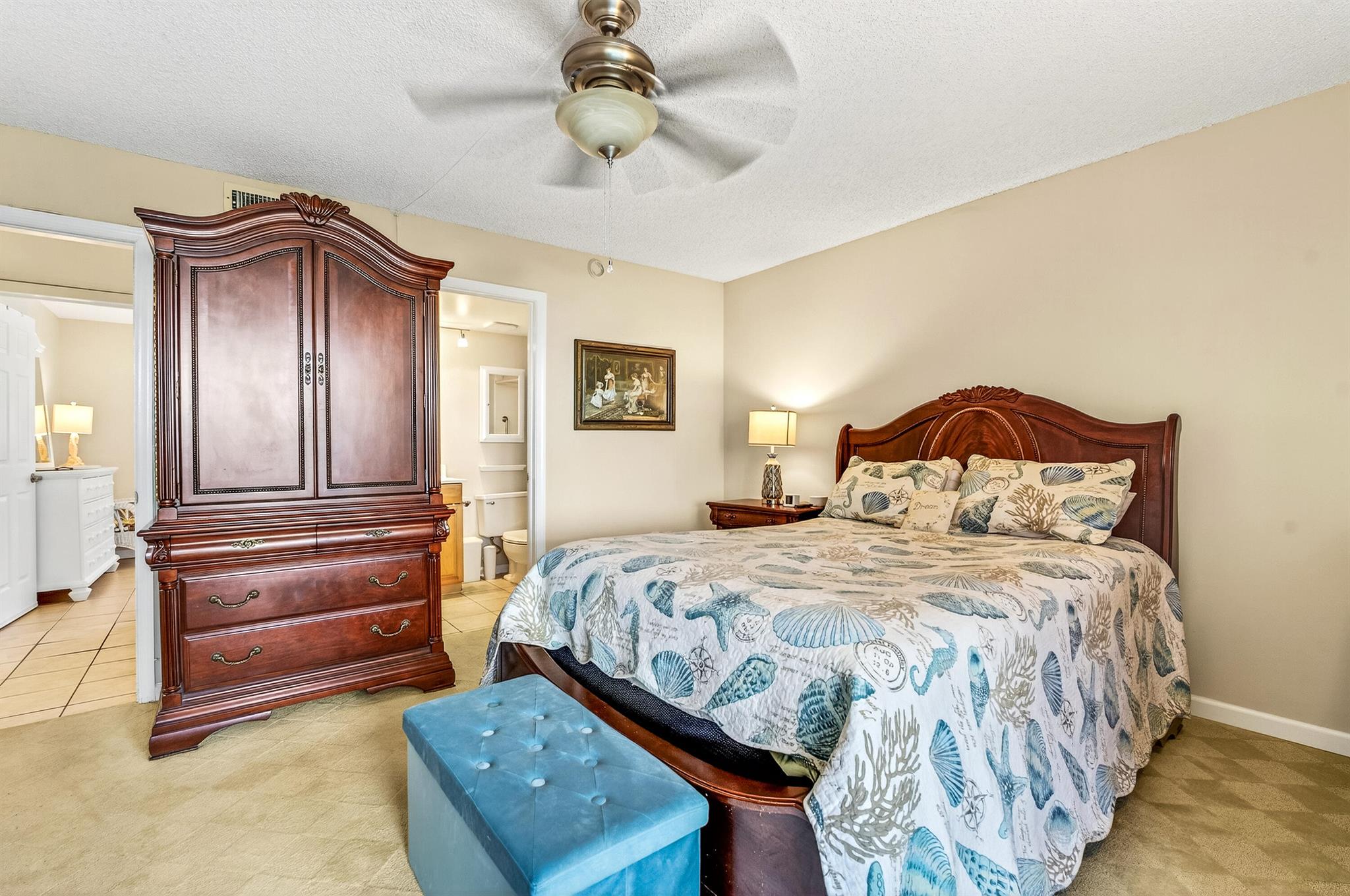 PINETREE VILLAGE - Residential