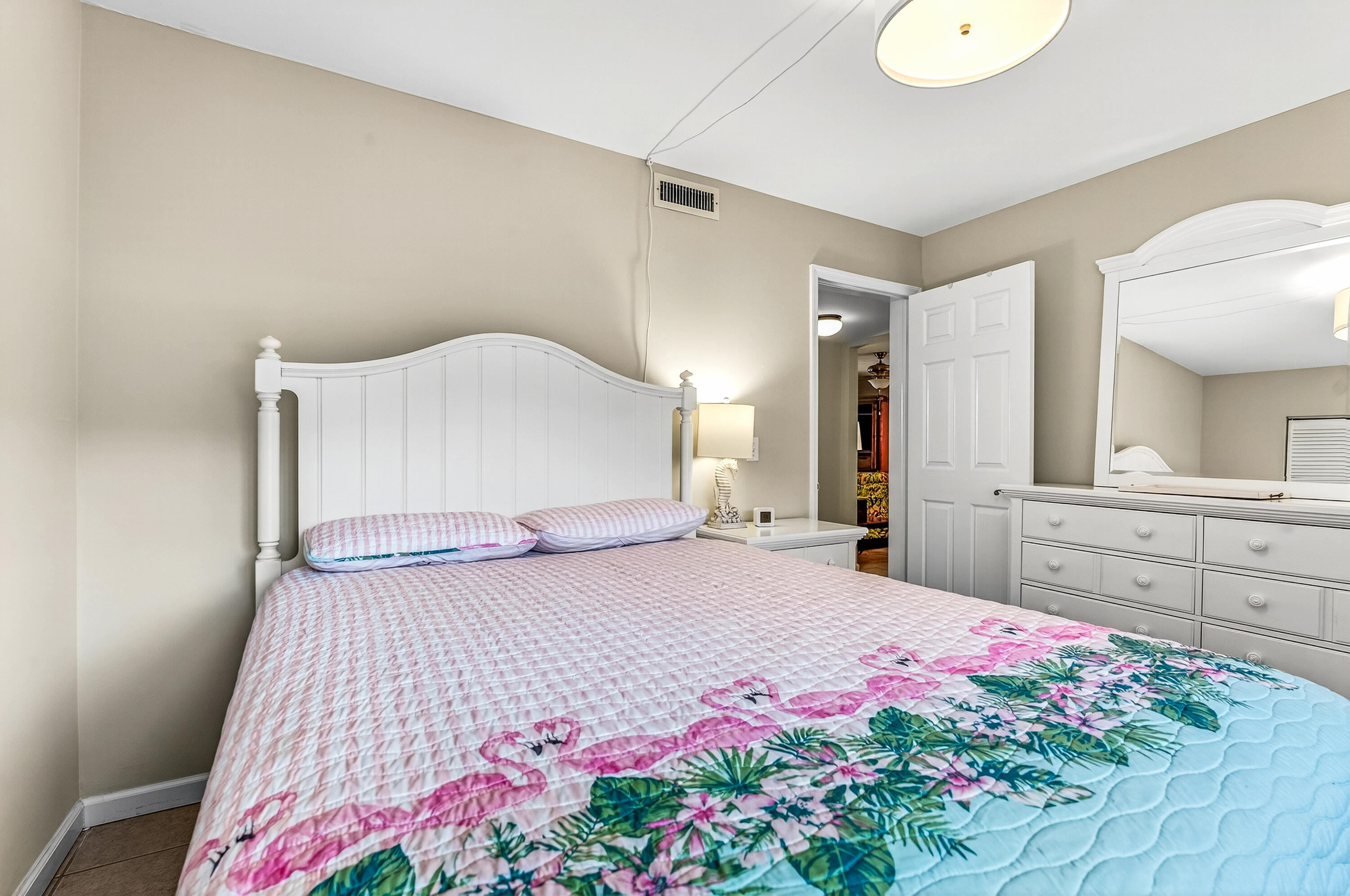 PINETREE VILLAGE - Residential