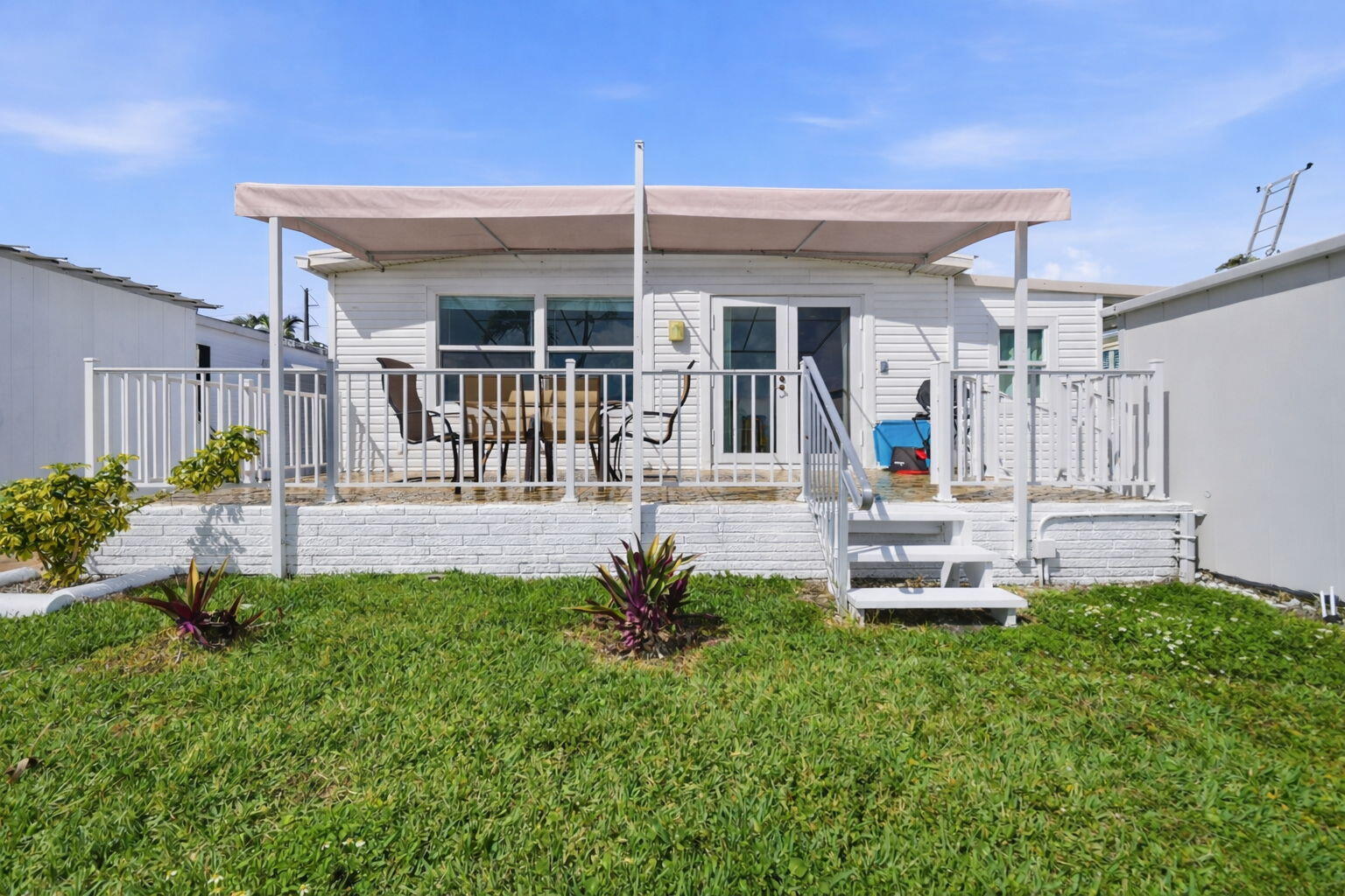 RAVENSWOOD ESTATES & MARINAS - Residential