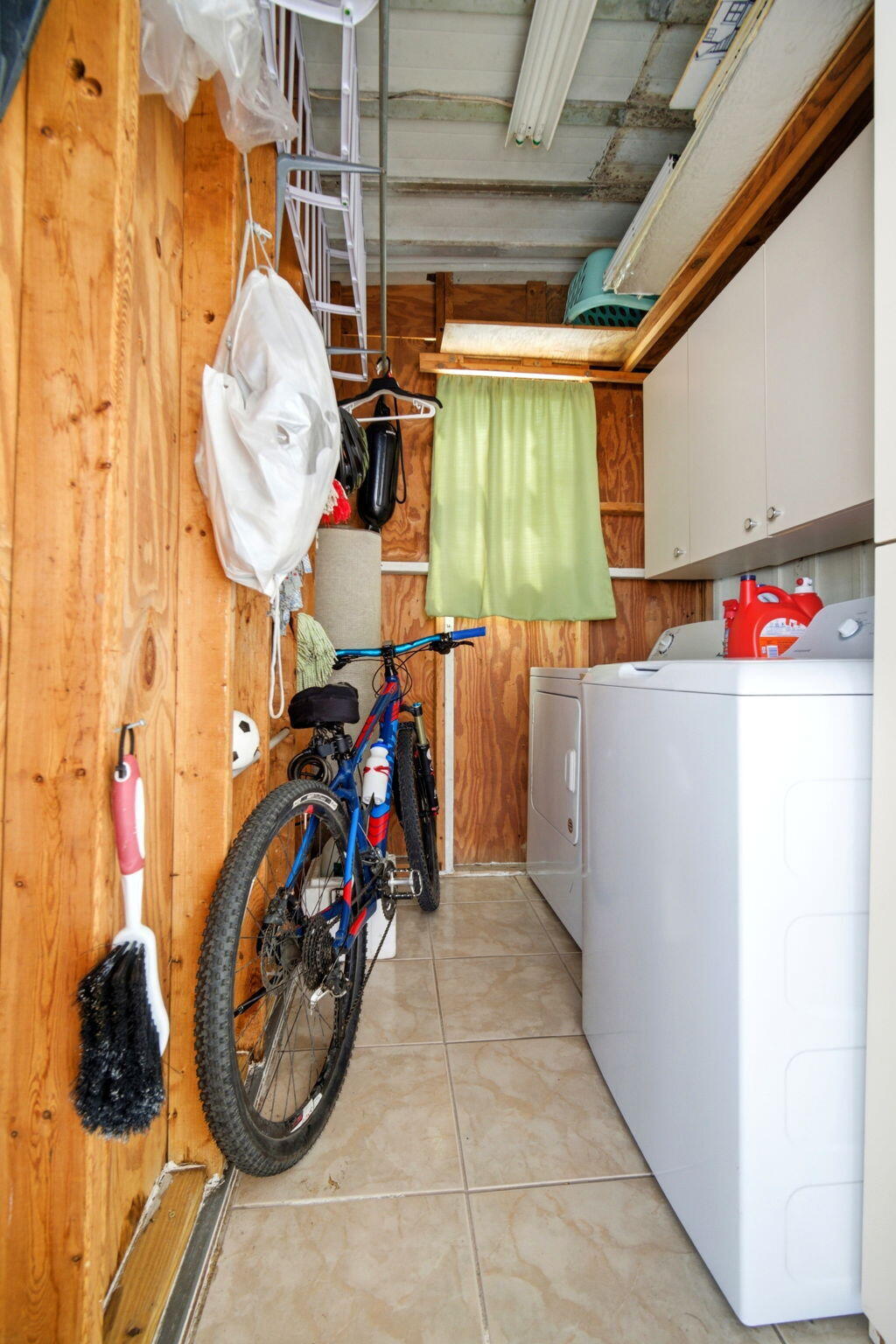 RAVENSWOOD ESTATES & MARINAS - Residential