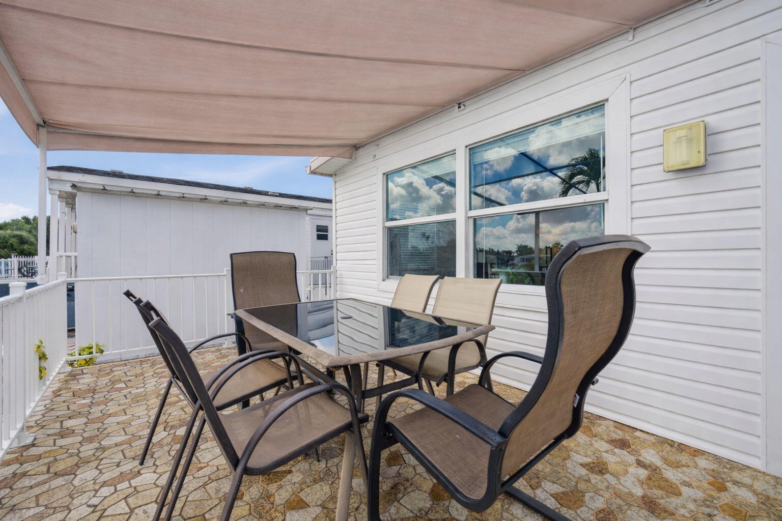 RAVENSWOOD ESTATES & MARINAS - Residential