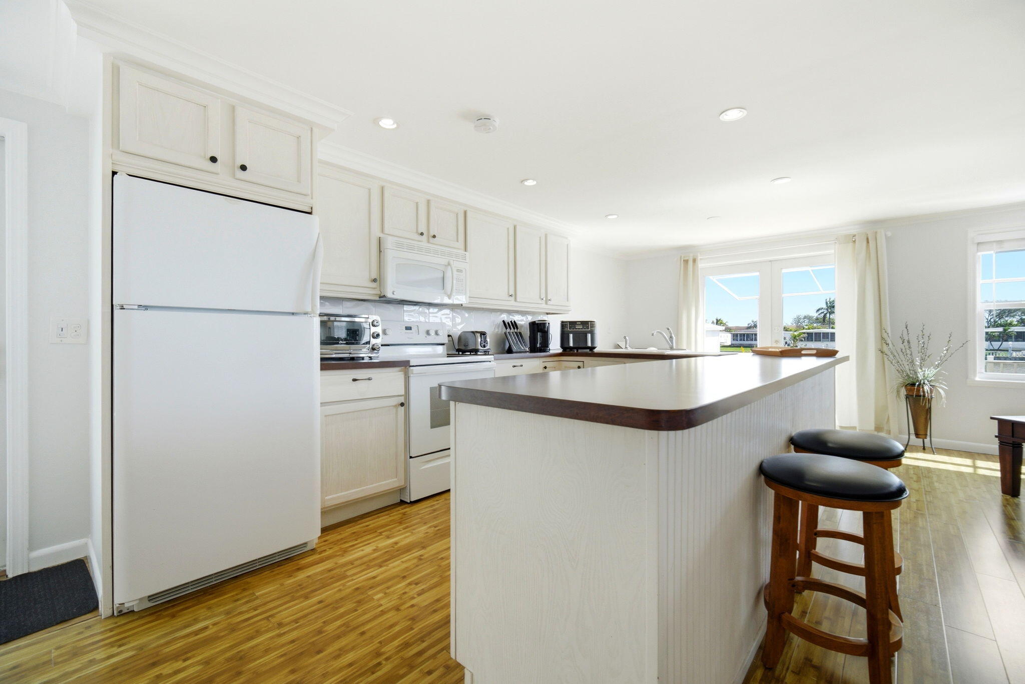 RAVENSWOOD ESTATES & MARINAS - Residential