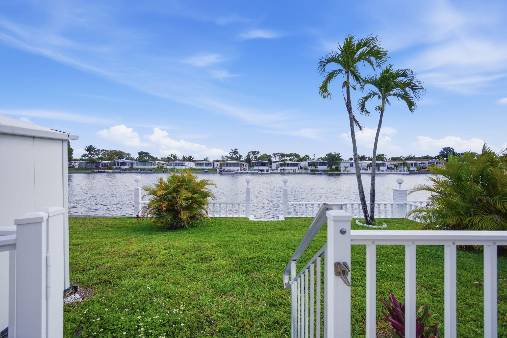 RAVENSWOOD ESTATES & MARINAS - Residential