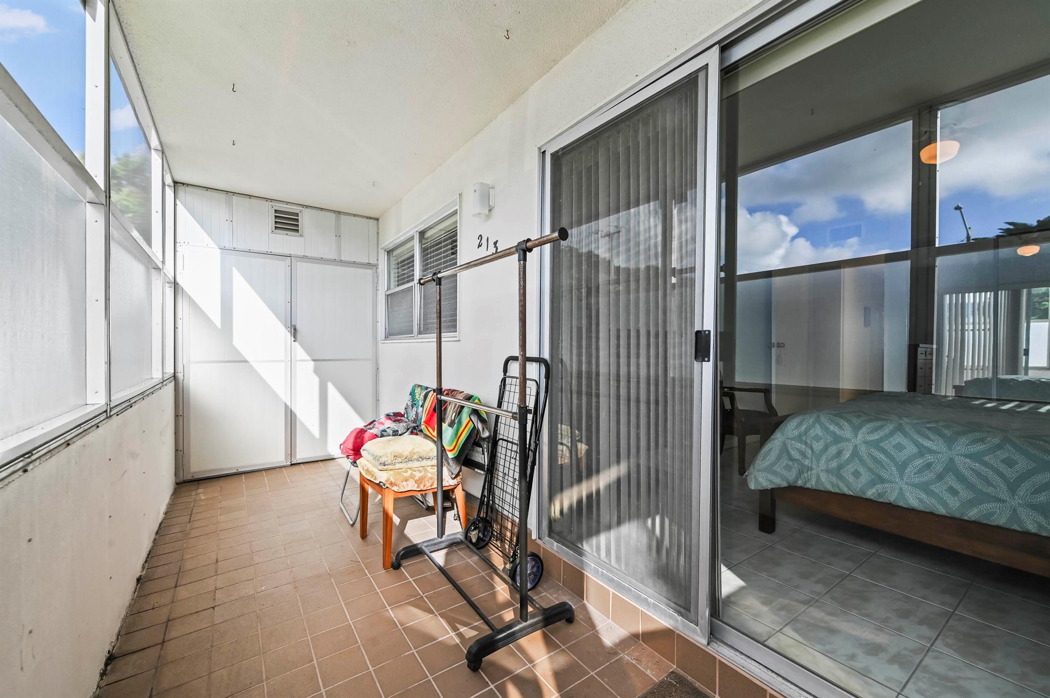 KINGS POINT - Residential