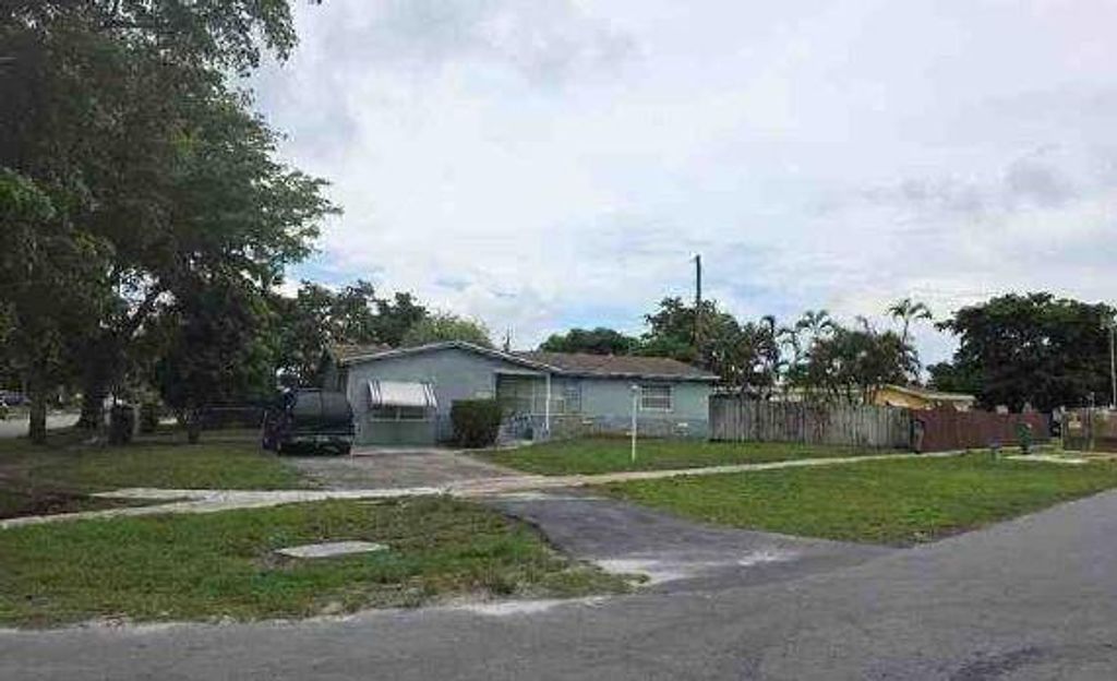 Photo of 3451 NW 41st St, Lauderdale Lakes, FL 33309 (MLS # F10528097)