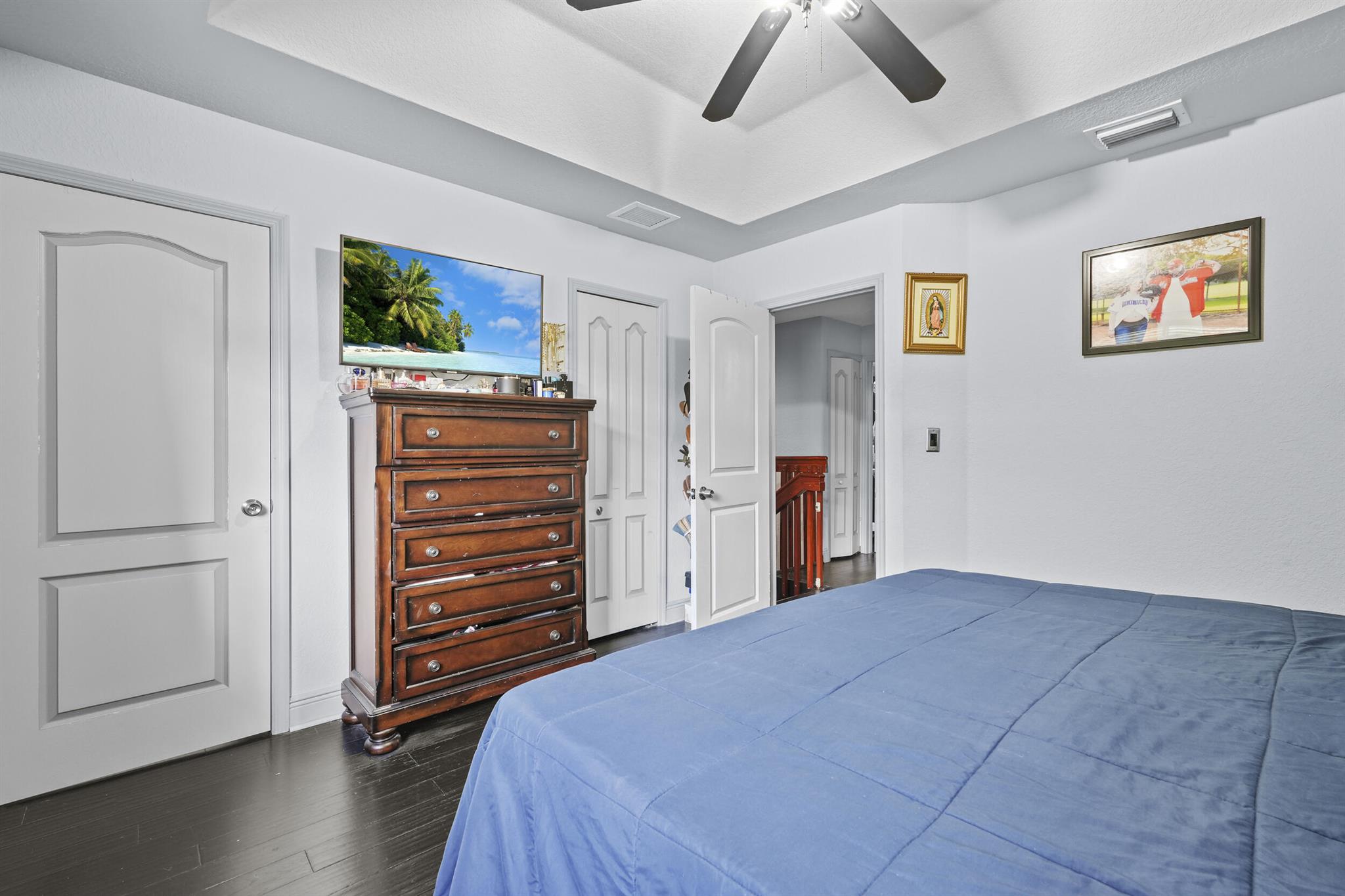 SHOMA VILLAS I AT COUNTRY - Residential