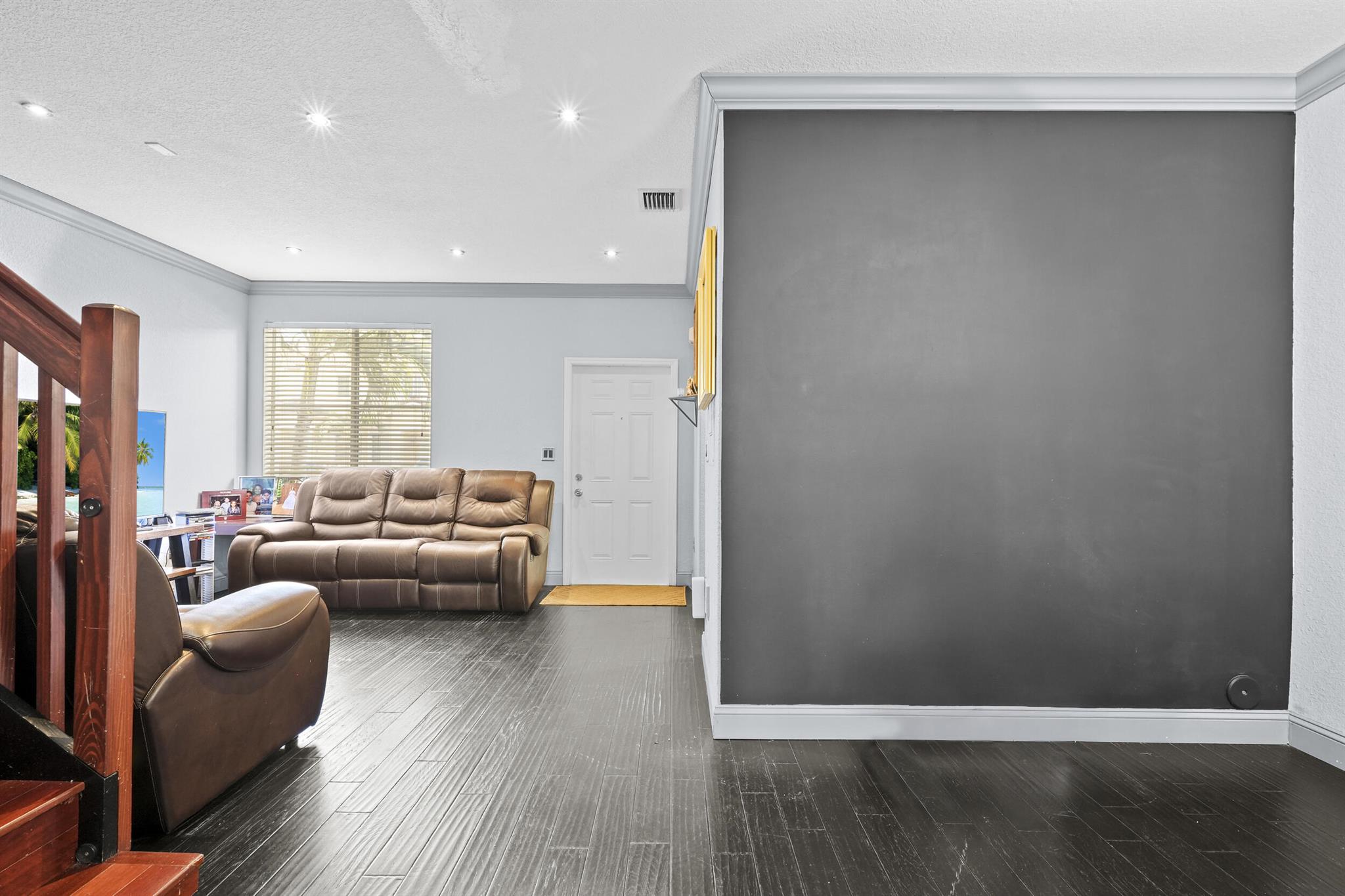 SHOMA VILLAS I AT COUNTRY - Residential