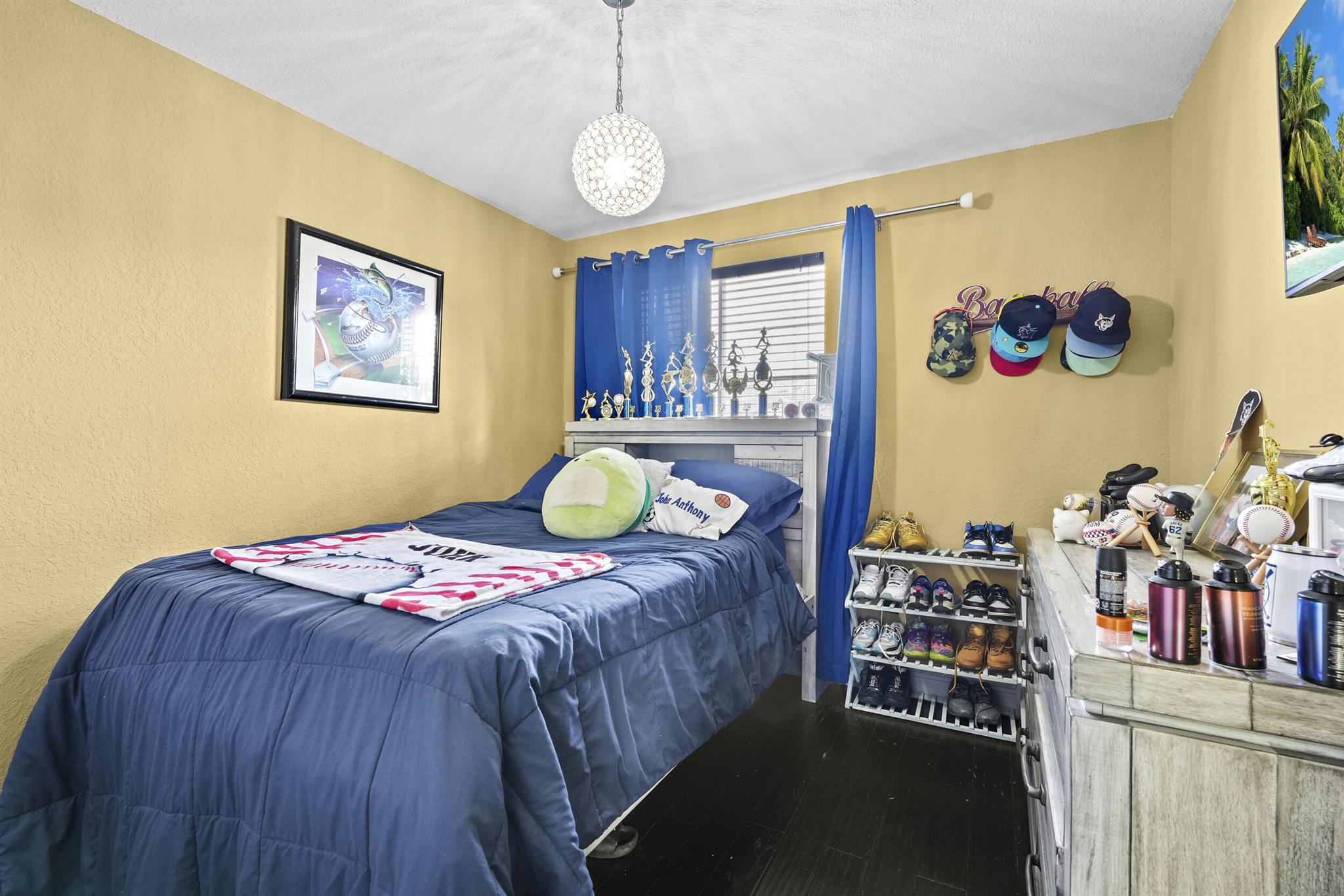 SHOMA VILLAS I AT COUNTRY - Residential