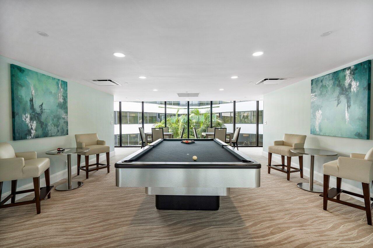 PALM BEACH HAMPTON CONDO - Residential