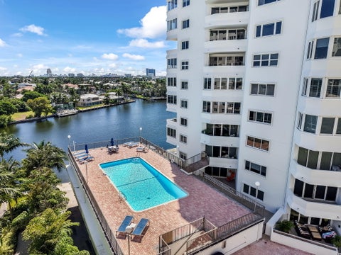 Tiny photo for 333 SUNSET Drive #104, Fort Lauderdale, FL 33301 (MLS # B26089103)