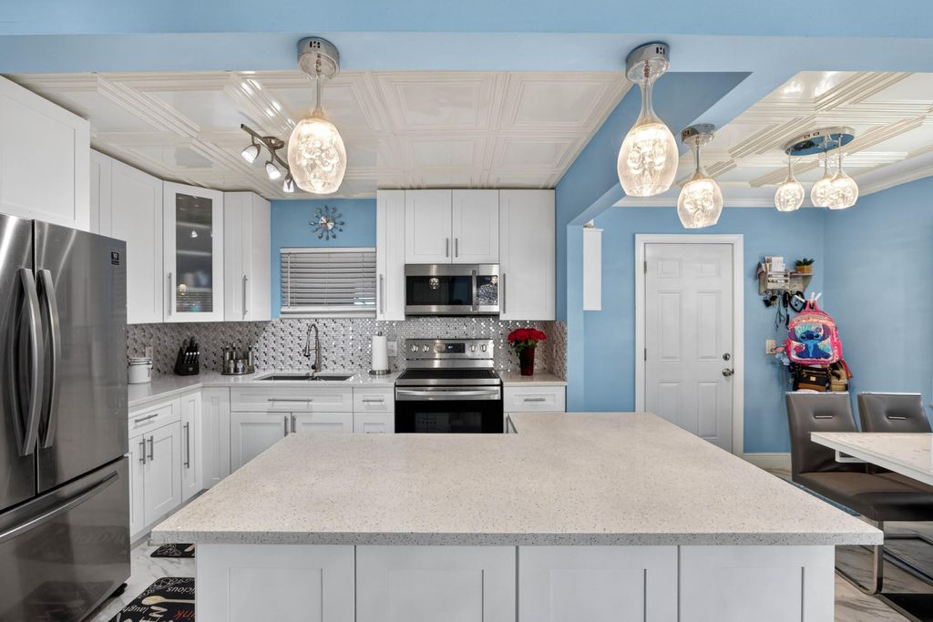 Photo of 1020 Avon Road, West Palm Beach, FL 33401 (MLS # B26017542)