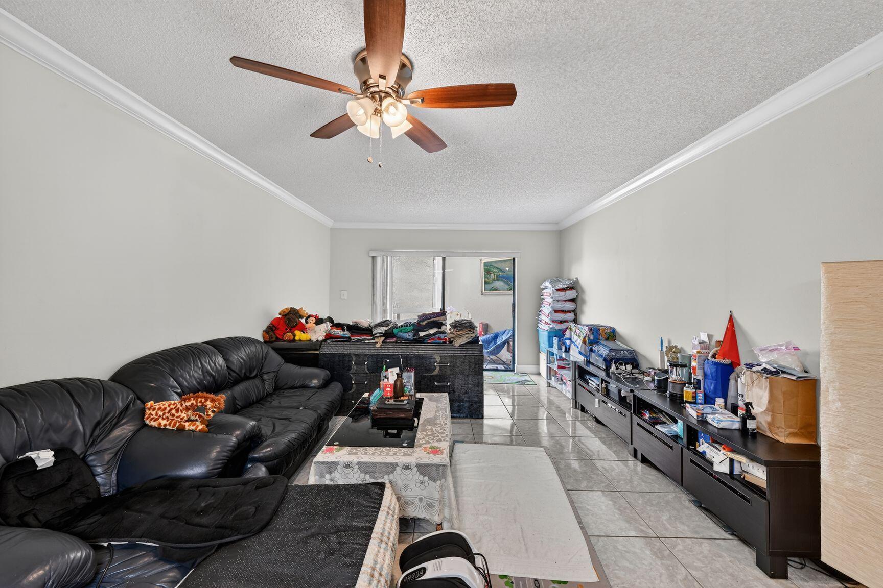 8290 Lake Drive 305, Doral FL 33166