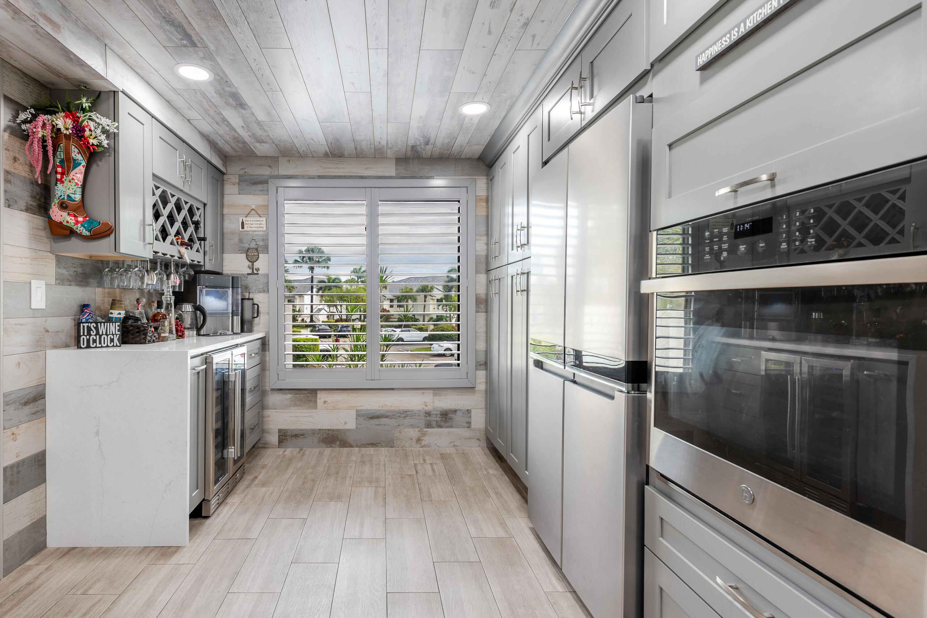 7418 Victory Lane 9805