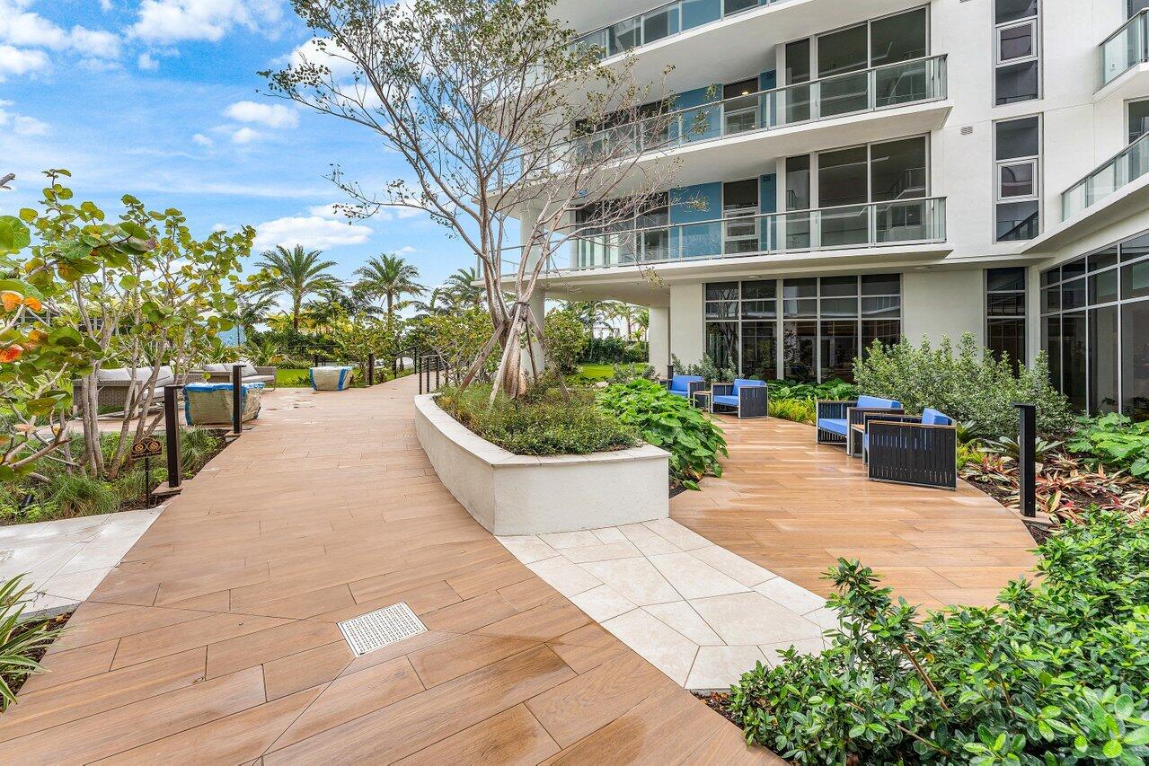 NAUTILUS 220 CONDO - Residential