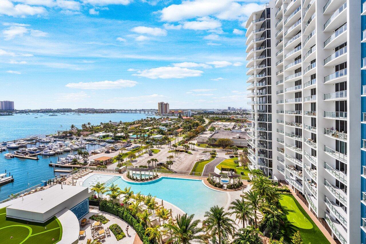 NAUTILUS 220 CONDO - Residential