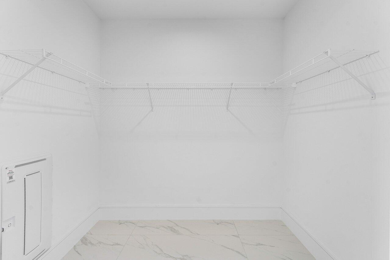 NAUTILUS 220 CONDO - Residential