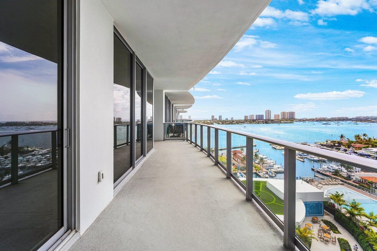 NAUTILUS 220 CONDO - Residential