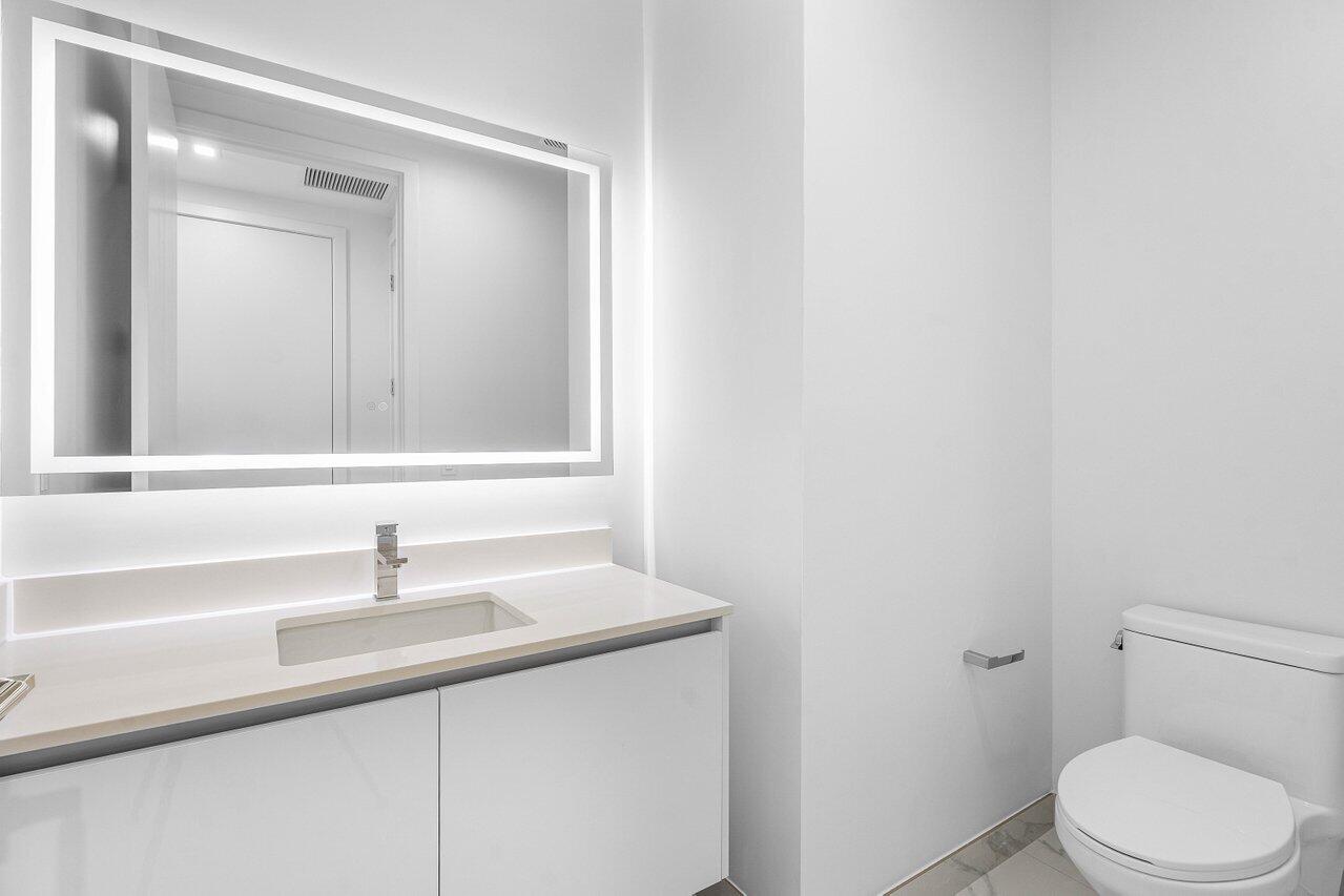 NAUTILUS 220 CONDO - Residential