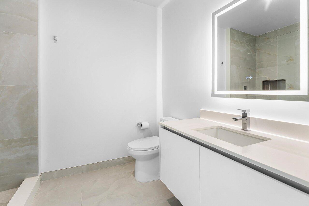 NAUTILUS 220 CONDO - Residential