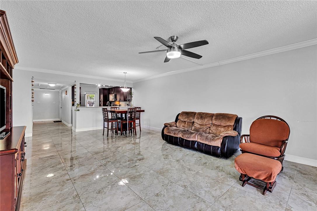 No 18 Palm-Aire Country C - Residential Lease