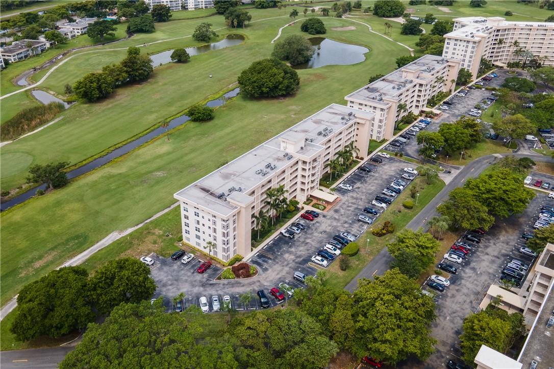 No 18 Palm-Aire Country C - Residential Lease