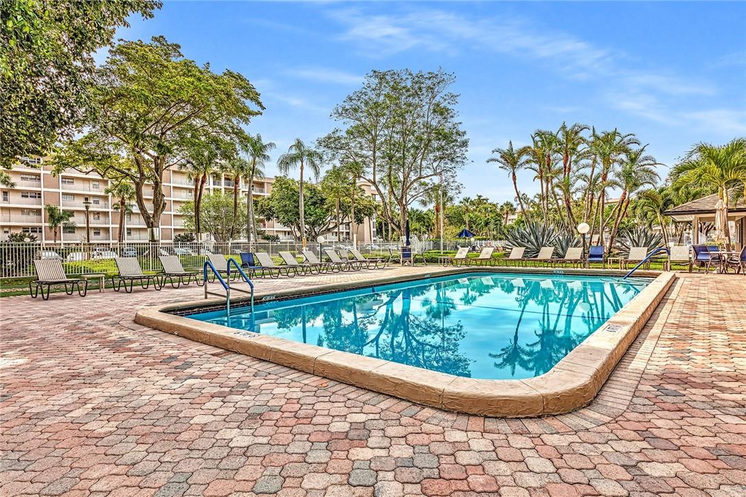 No 18 Palm-Aire Country C - Residential Lease