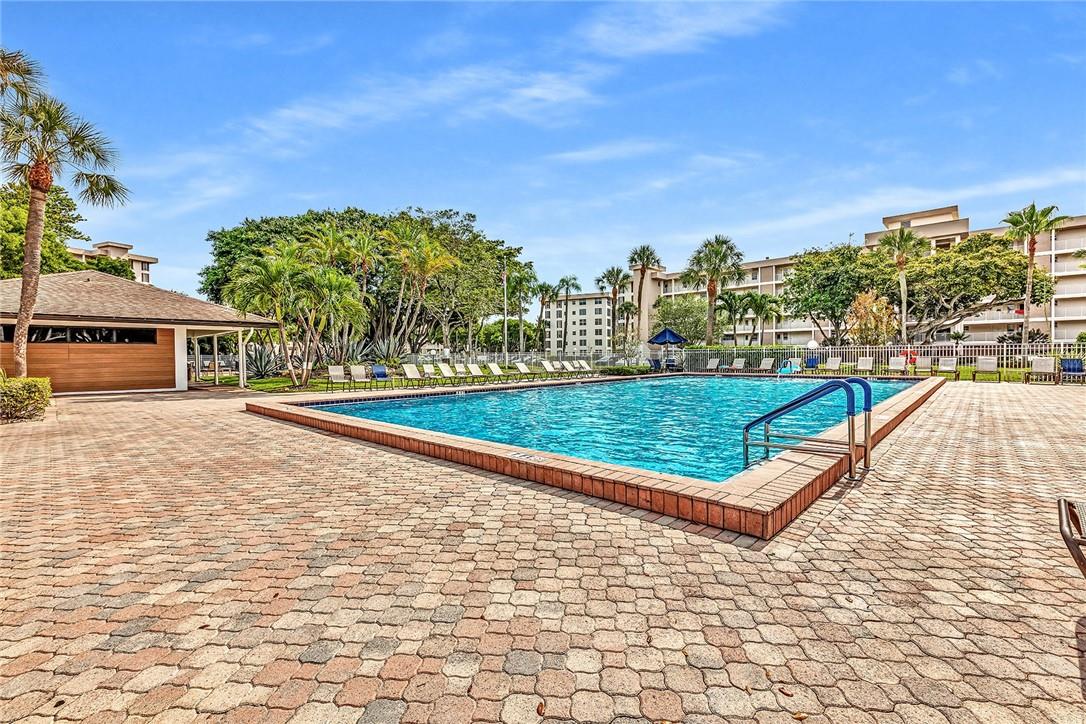 No 18 Palm-Aire Country C - Residential Lease