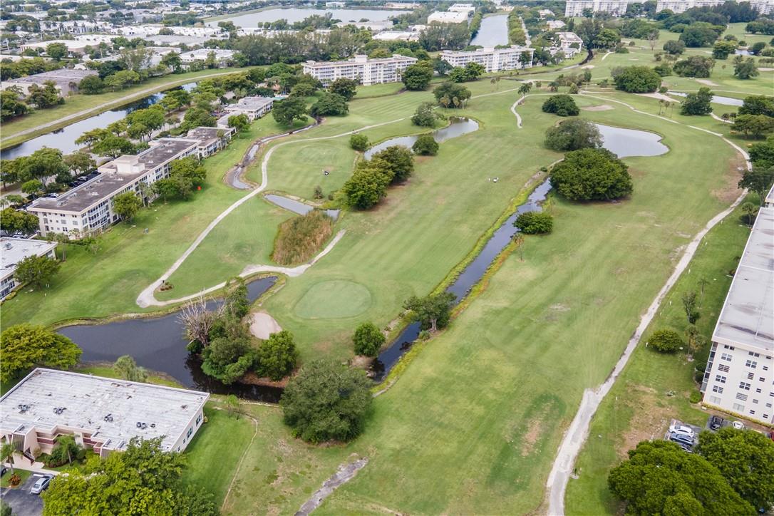 No 18 Palm-Aire Country C - Residential Lease