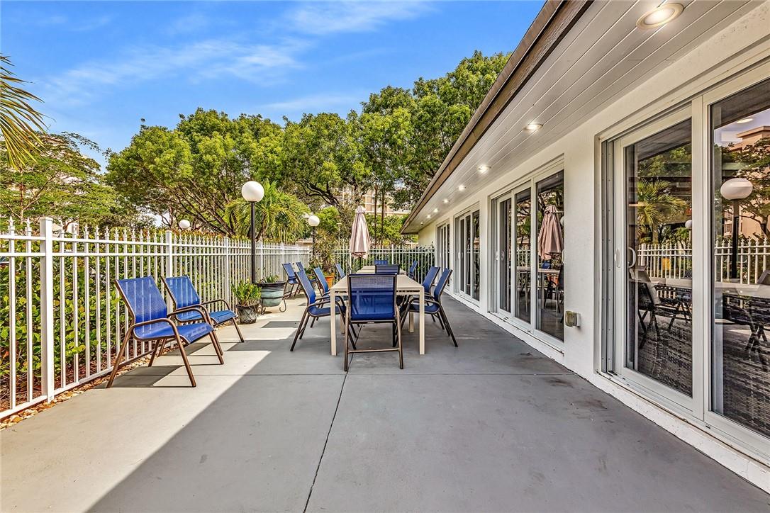 No 18 Palm-Aire Country C - Residential Lease