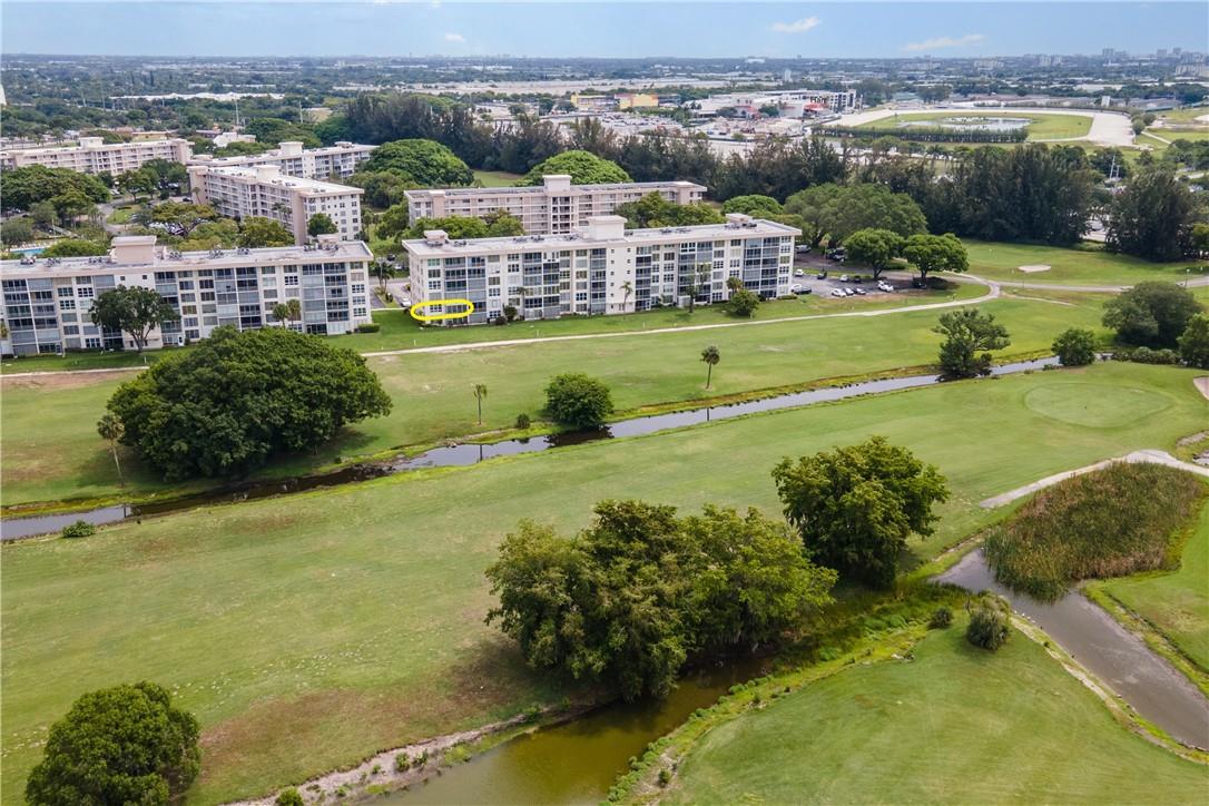 No 18 Palm-Aire Country C - Residential Lease