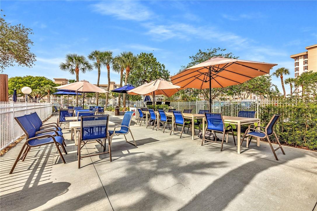 No 18 Palm-Aire Country C - Residential Lease