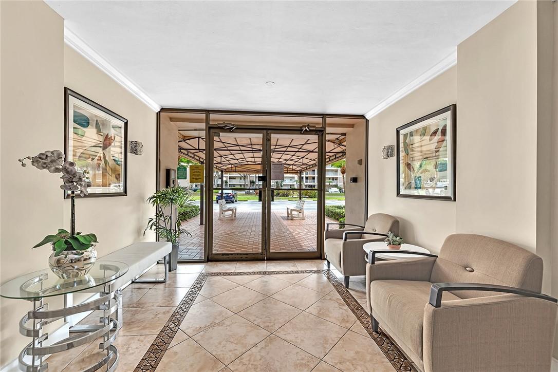 No 18 Palm-Aire Country C - Residential Lease