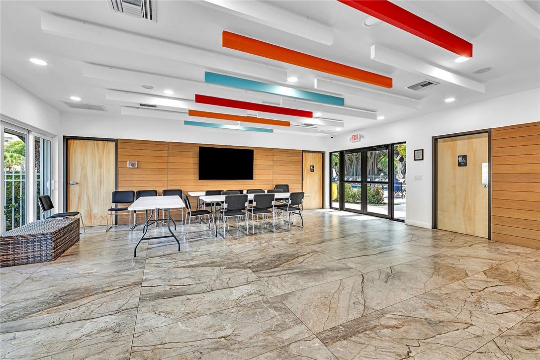 No 18 Palm-Aire Country C - Residential Lease