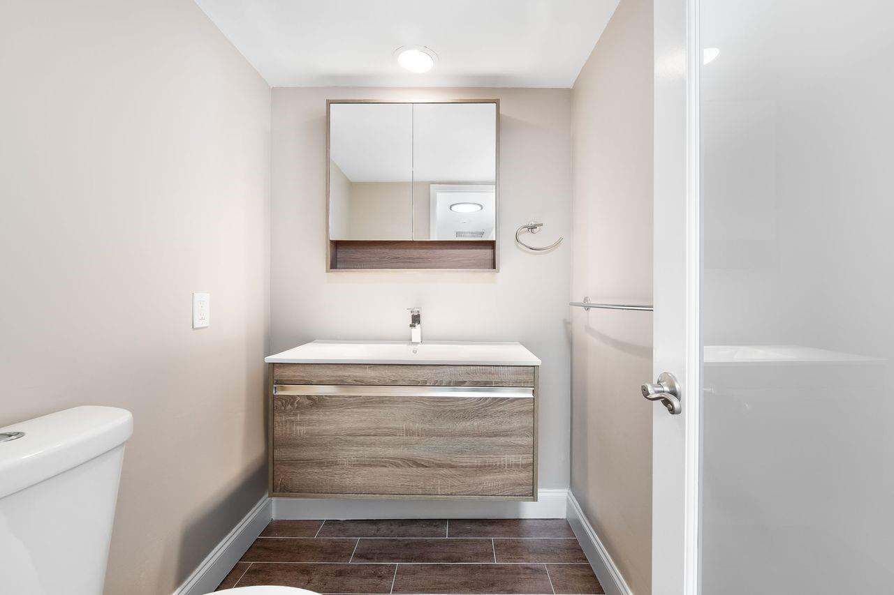 No 30 Palm-Aire Country C - Residential Lease