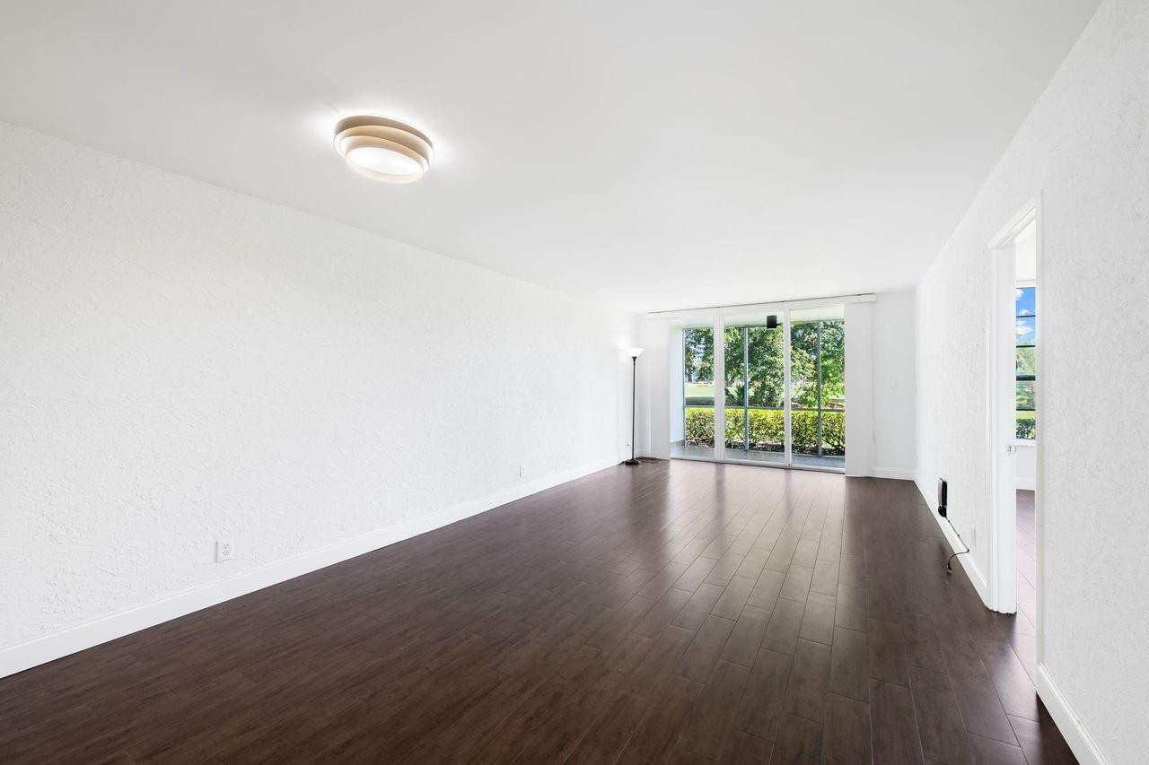 No 30 Palm-Aire Country C - Residential Lease