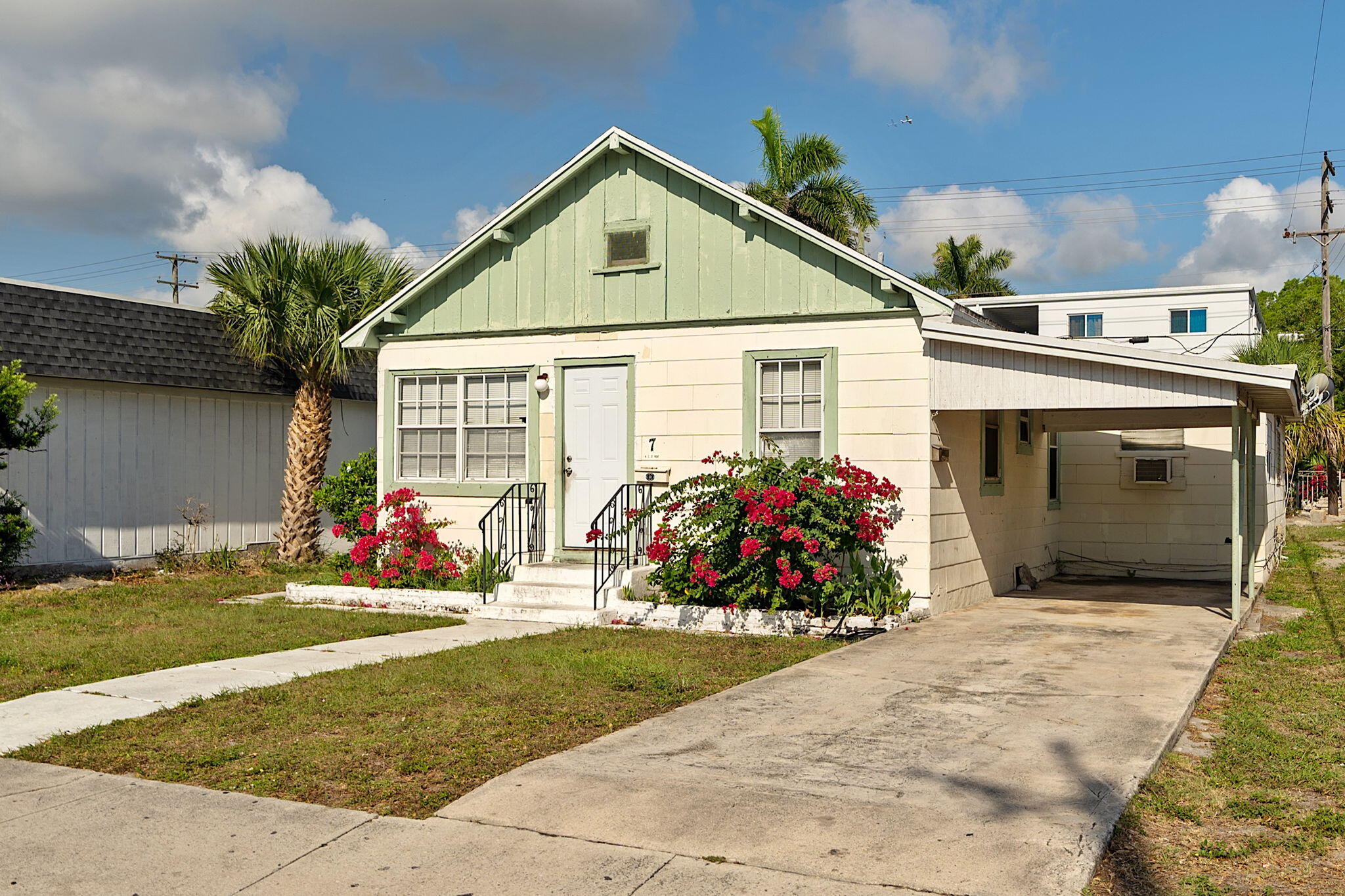 7 N C Street