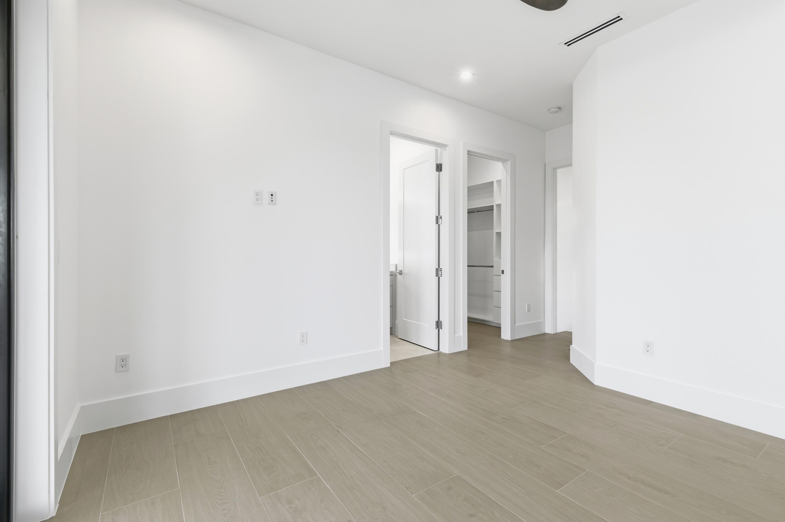 NORTH PALM BEACH VILLAGE OF 6 - Residential