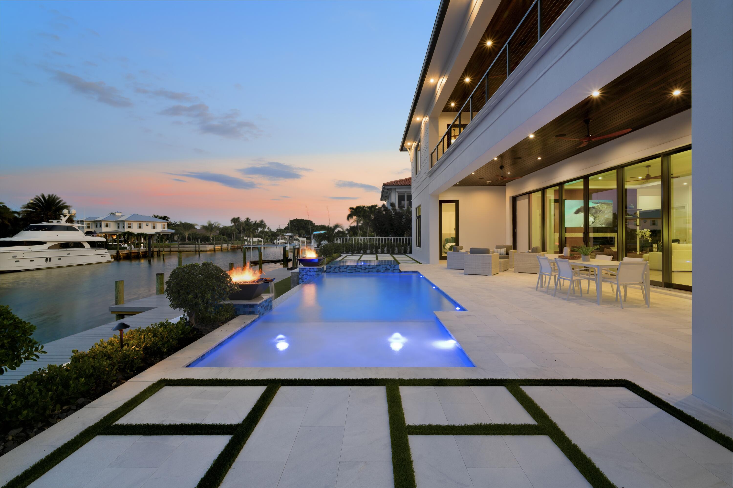 NORTH PALM BEACH VILLAGE OF 6 - Residential