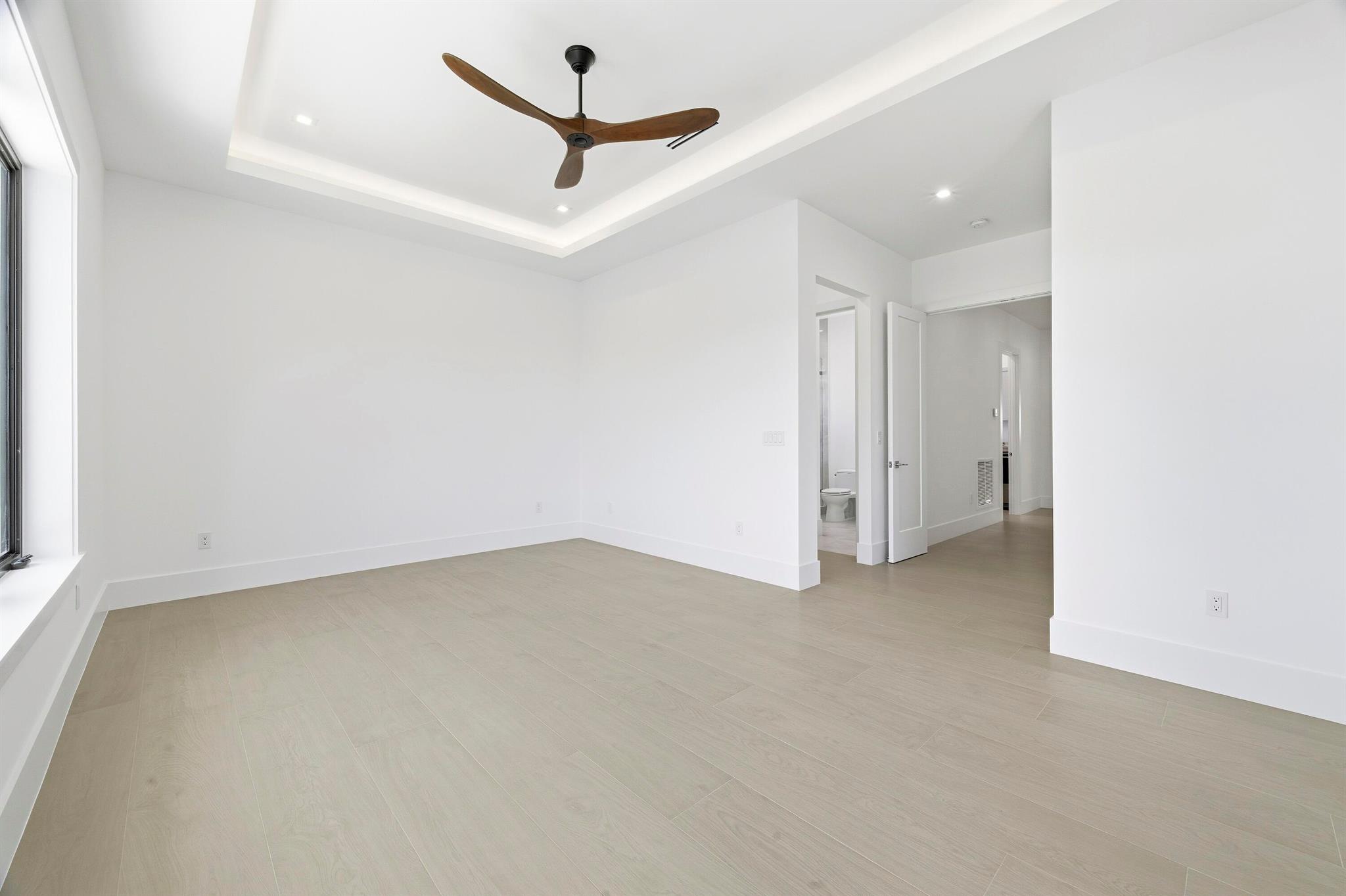 NORTH PALM BEACH VILLAGE - Residential