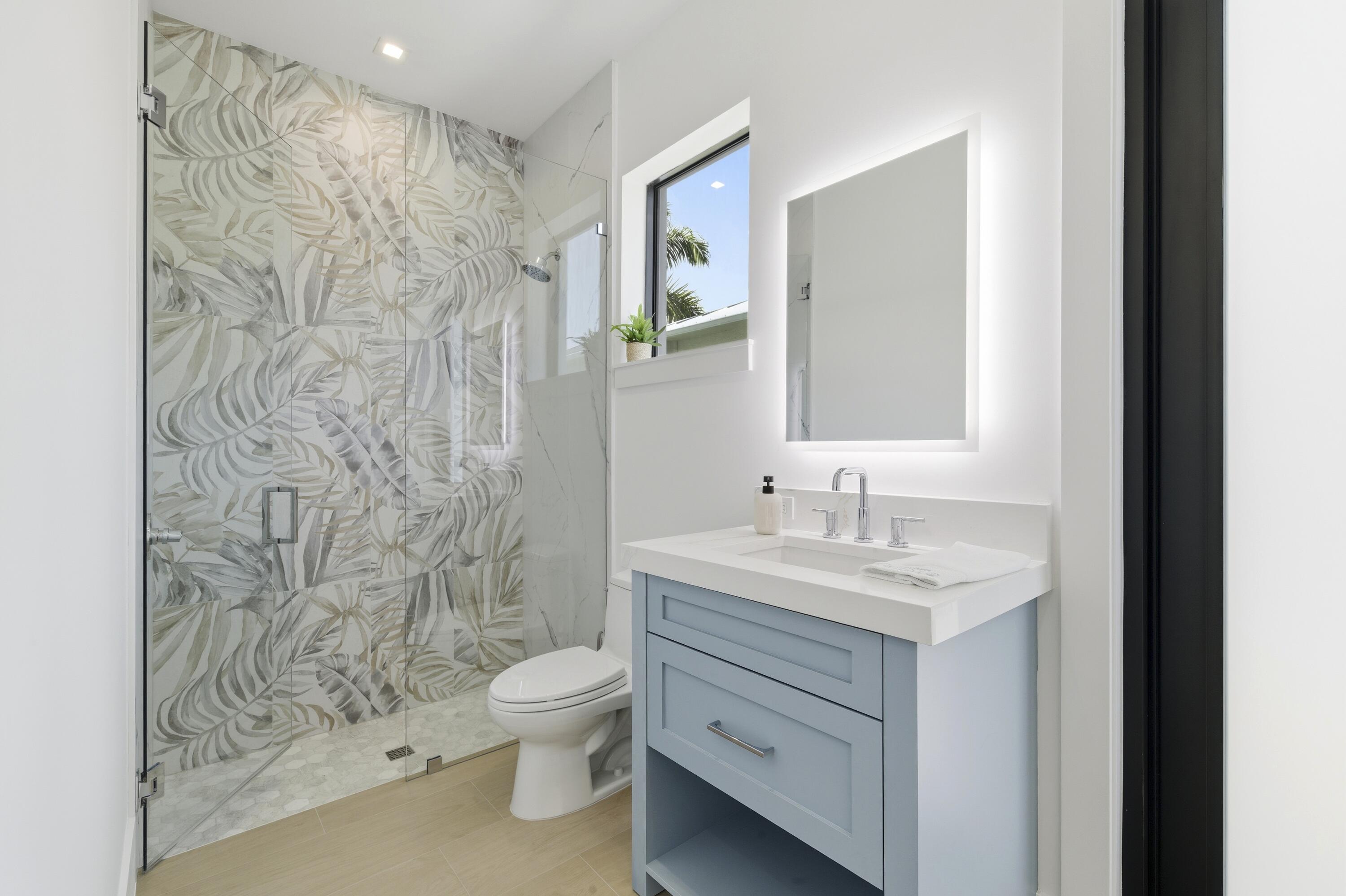 NORTH PALM BEACH VILLAGE OF 6 - Residential