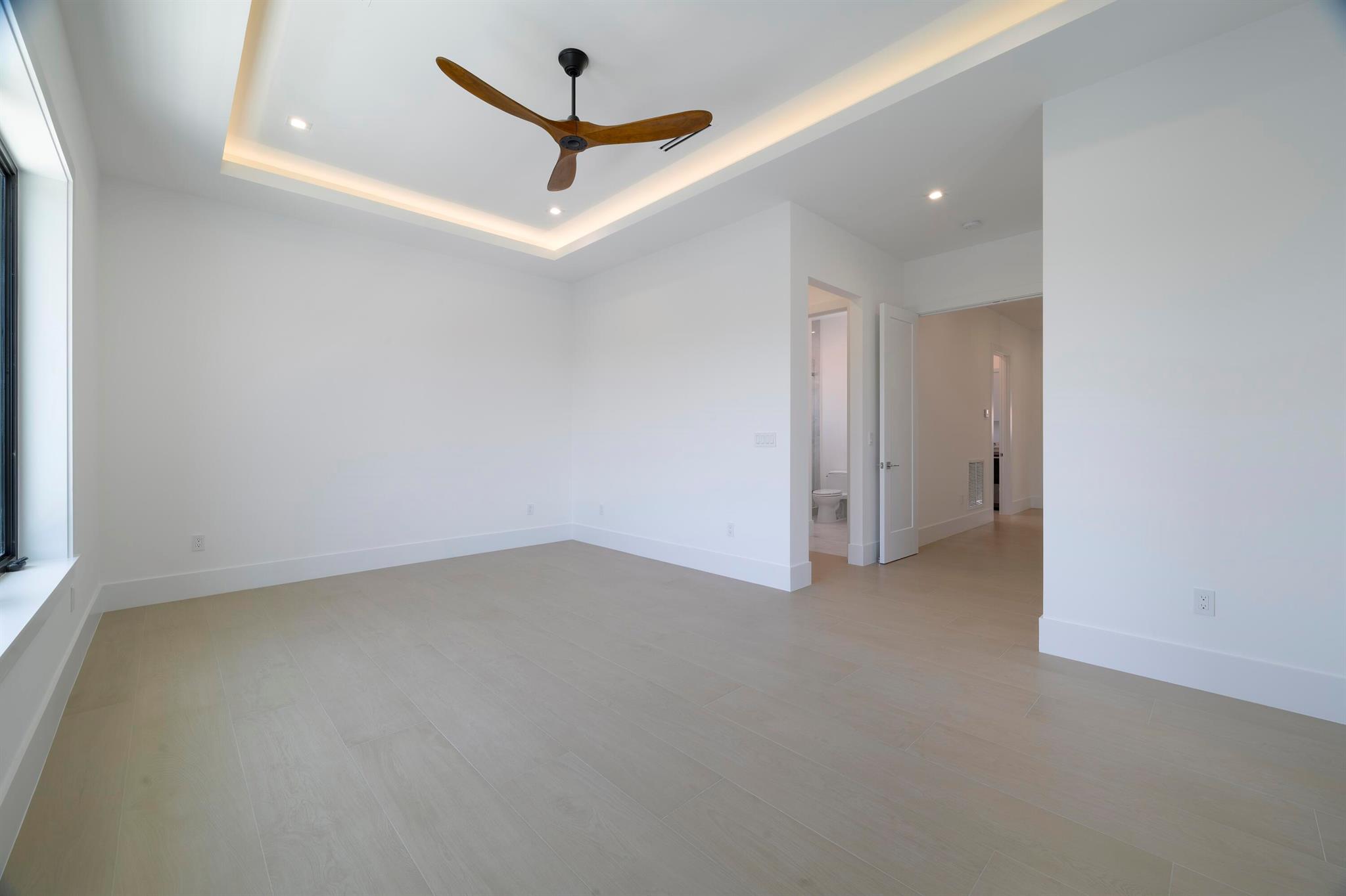 NORTH PALM BEACH VILLAGE - Residential