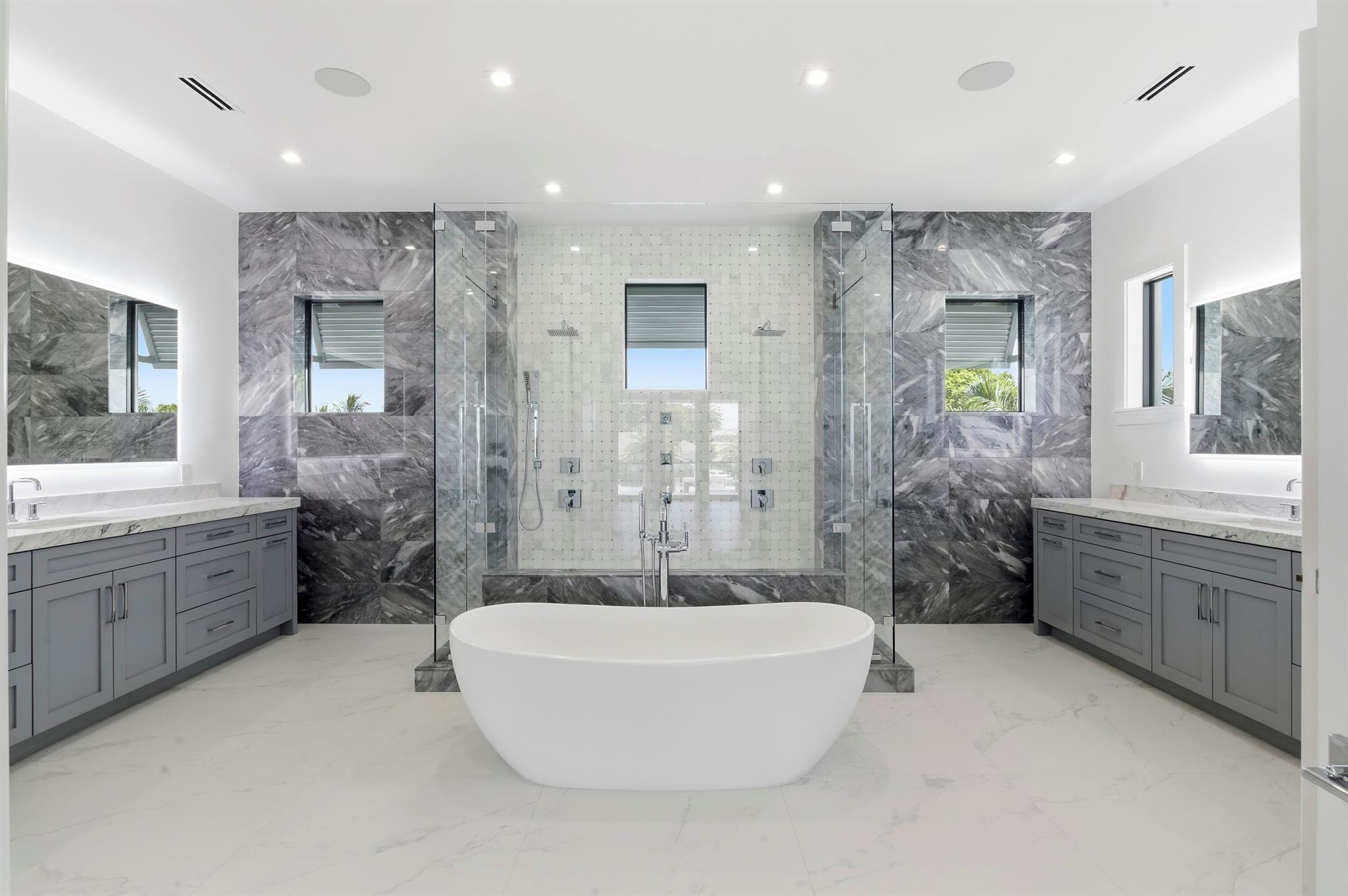 NORTH PALM BEACH VILLAGE - Residential