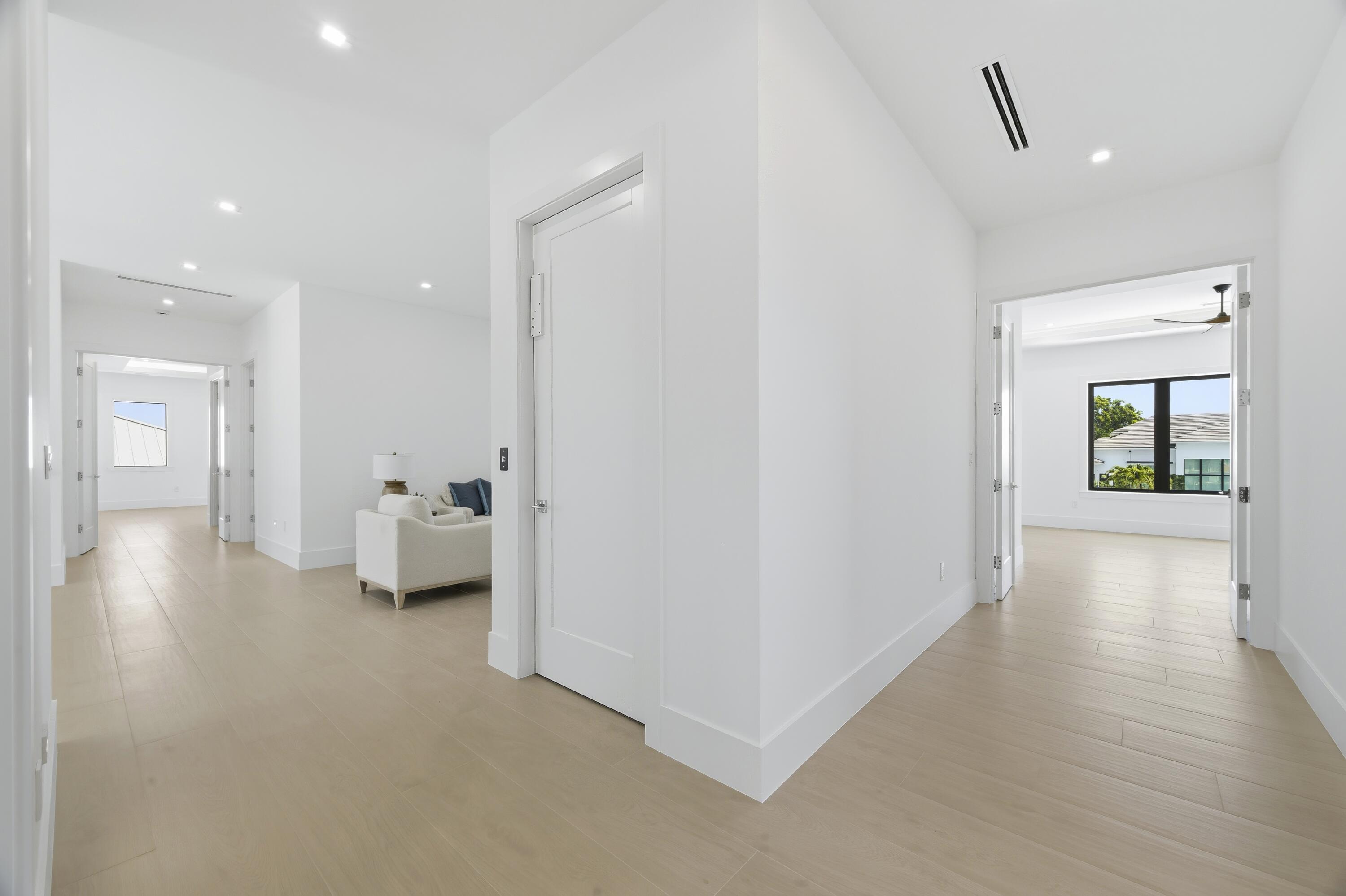 NORTH PALM BEACH VILLAGE OF 6 - Residential