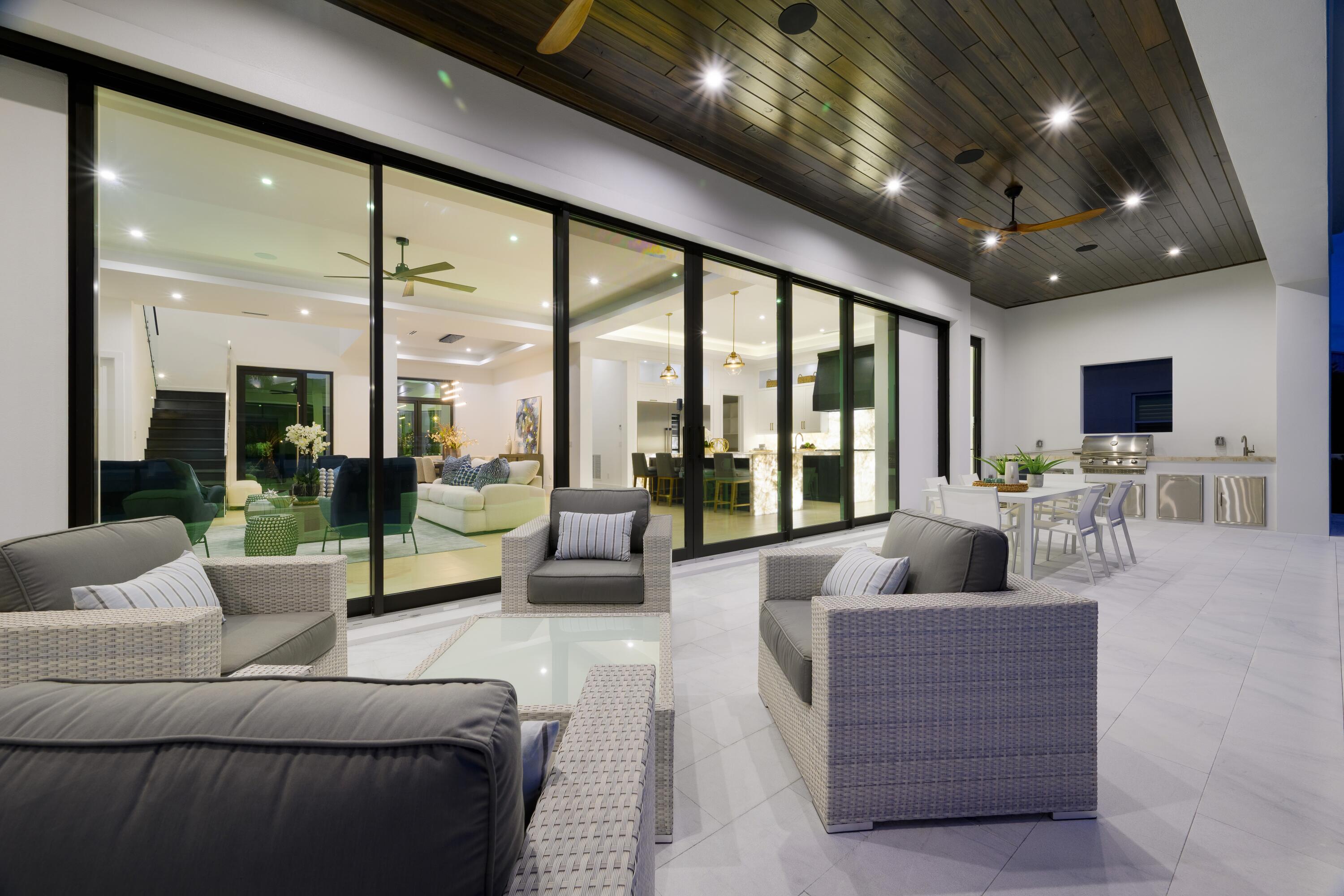 NORTH PALM BEACH VILLAGE OF 6 - Residential