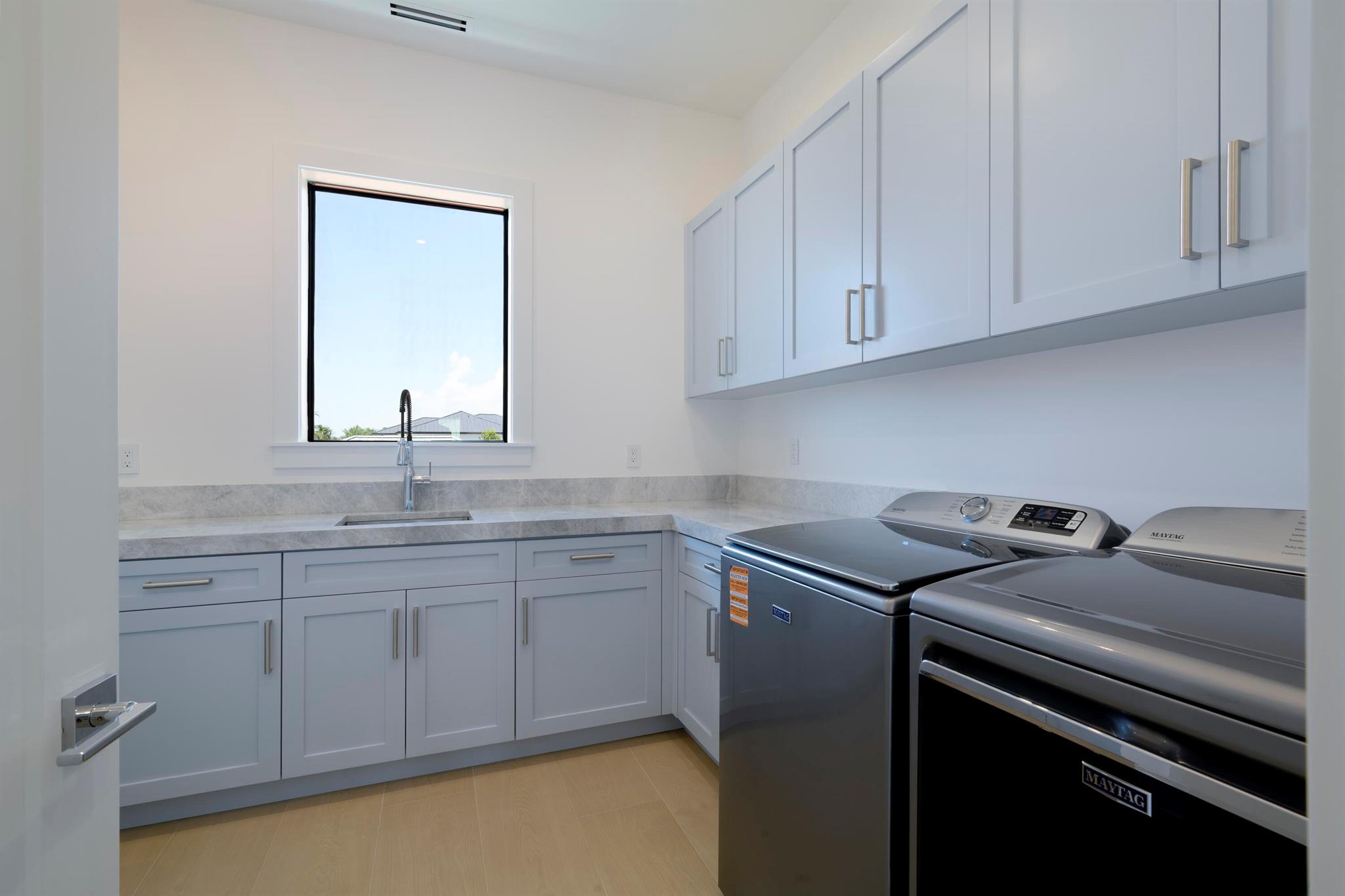 NORTH PALM BEACH VILLAGE - Residential