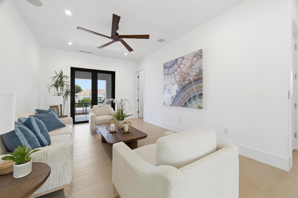 NORTH PALM BEACH VILLAGE OF 6 - Residential