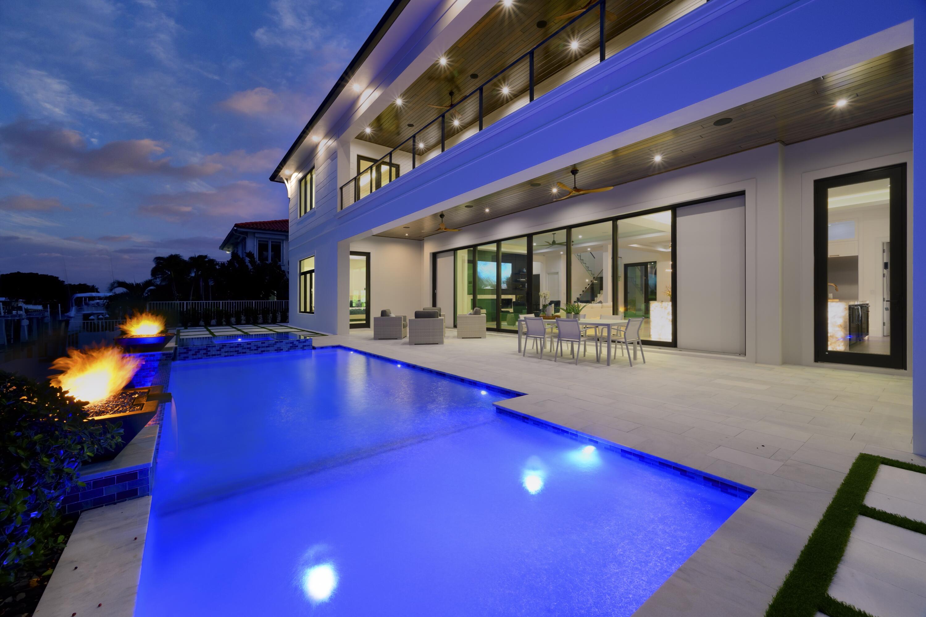 NORTH PALM BEACH VILLAGE OF 6 - Residential